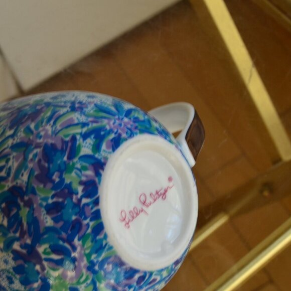LILY PULITZER Hidden Lion / Floral 14 oz. Ceramic Mug "High Manetenance" Pattern - Picture 6 of 8